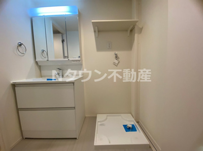 【洗面所】 | ハーモニーテラス上石川町V | ゆったりとスペースのある洗面所
