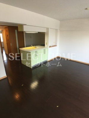 【居間・リビング】 | 野本ハイツ駅西 | 同型タイプゆったり過ごせる居間です