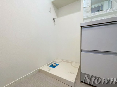 【設備】 | グランディ | 洗濯機置き場です