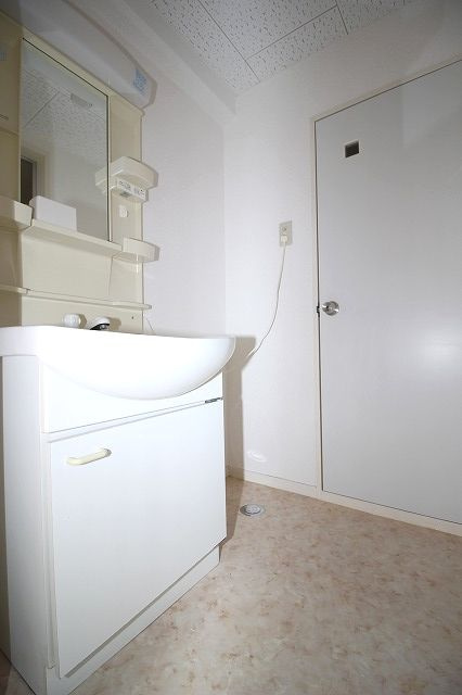 コーポハリマヤⅠの独立洗面台|独立洗面台で身支度をすべて済ませてしまいましょう