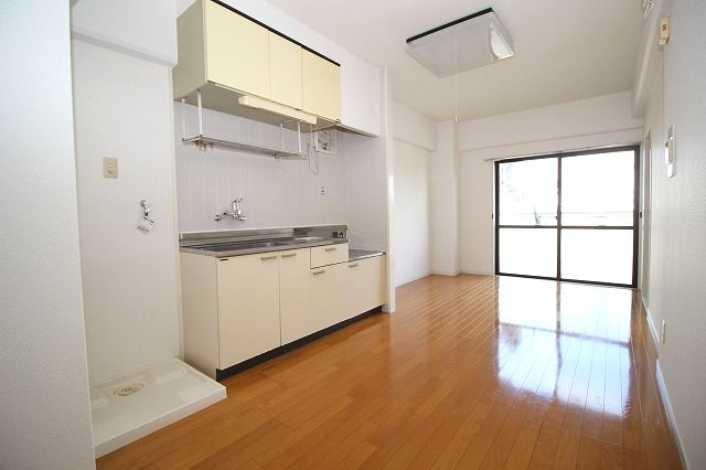 コーポハリマヤⅠの居間・リビング|リビングです