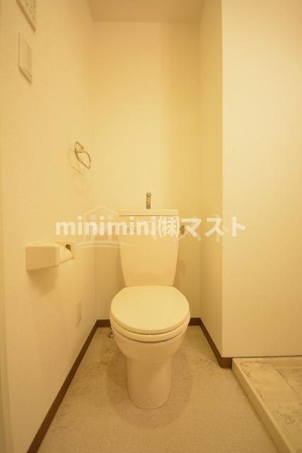 FDS amoreのトイレ|別号室参考写真