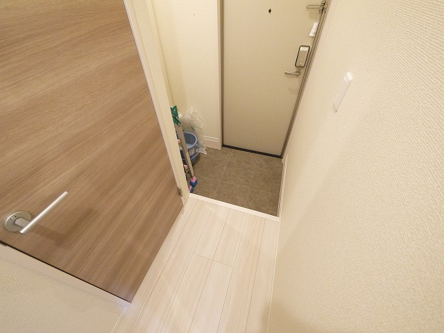 グランデSGの玄関|明るい玄関です