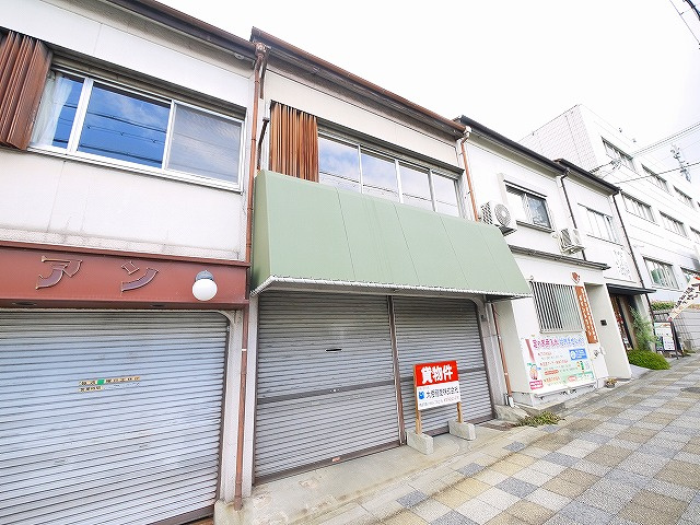 藤ノ木台1丁目店舗の外観
