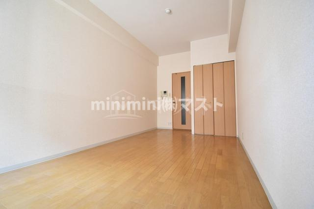 アーバンコンフォート堀江の居間・リビング