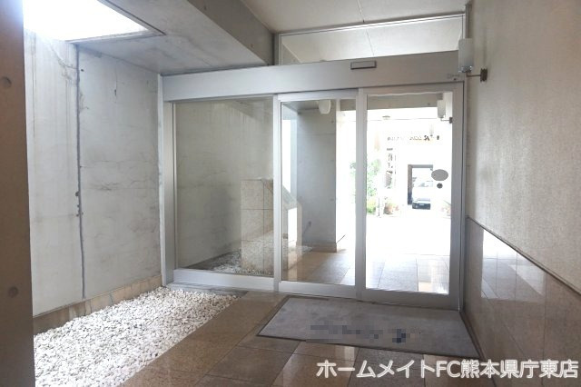 リファレンス九品寺のエントランス