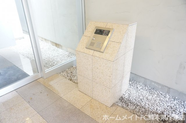 リファレンス九品寺のロビー