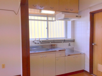 【キッチン】 | 島アパート | ※退去前の為、写真と現状が異なる場合がございます