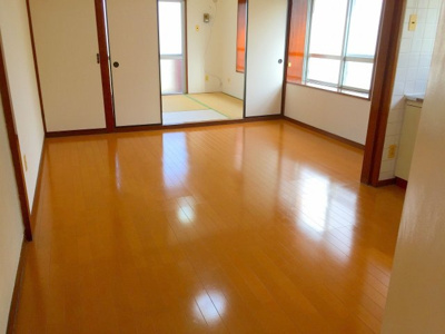 【居間・リビング】 | 島アパート | ※退去前の為、写真と現状が異なる場合がございます