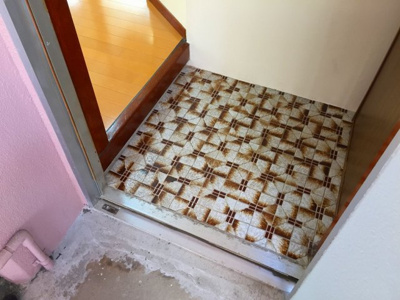 【玄関】 | 島アパート | ※退去前の為、写真と現状が異なる場合がございます