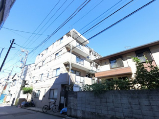 【外観】 | 総戸数１５戸、平成７年４月築、管理人は巡回勤務につき管理体制良好です♪