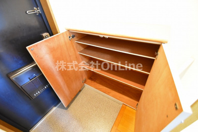 【玄関】 | カーサ山野 | ゆったりとした玄関です