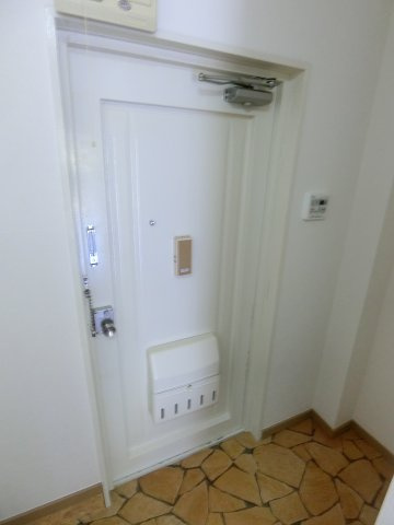 佐鳴台テニスビレッジの玄関