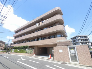 【外観】 | 総戸数３０戸、平成３年３月築、管理人は日勤勤務につき管理体制良好です♪