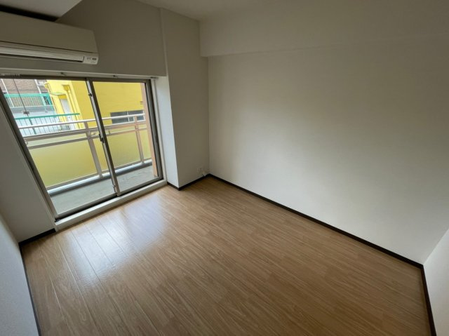 M’プラザ小阪駅前の居間・リビング|ゆったりとしたリビングです