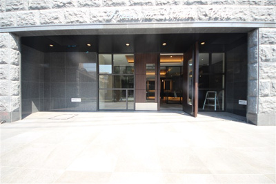 【エントランス】 | プレサンス梅田ヴェルテ