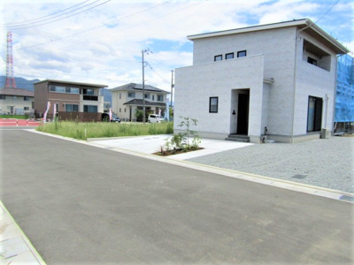 【前面道路含む現地写真】 | 新築戸建　甲府市上町D | 前面道路含む現地写真です！