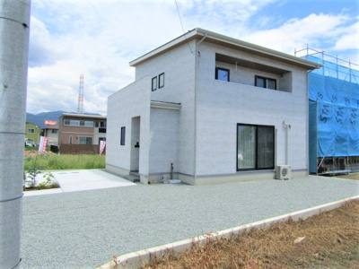 【前面道路含む現地写真】 | 新築戸建　甲府市上町D | 前面道路含む現地写真です！