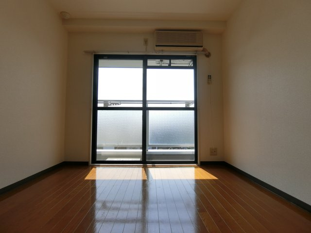 ラベレッツア和泉中央の寝室