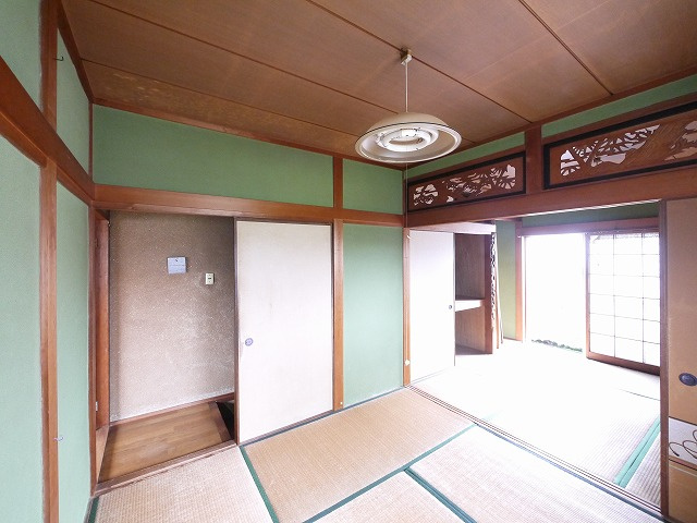 東九条町貸家の居間・リビング|使いやすい居間です