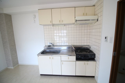 【キッチン】 | 鷹取ビル