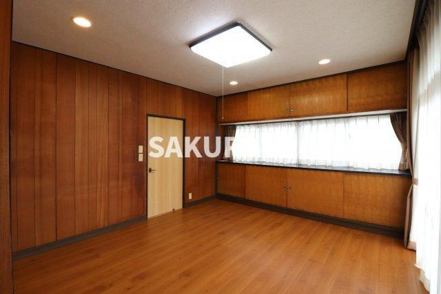 川島方貸家の洋室|2022年撮影。現況と異なる場合がございます。