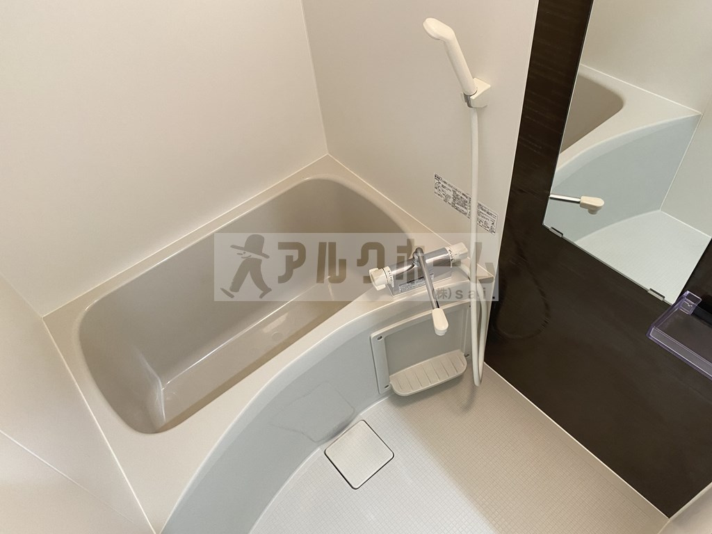 美園イーグルの浴室