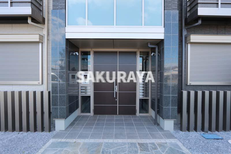 ラ・ルーチェのエントランス