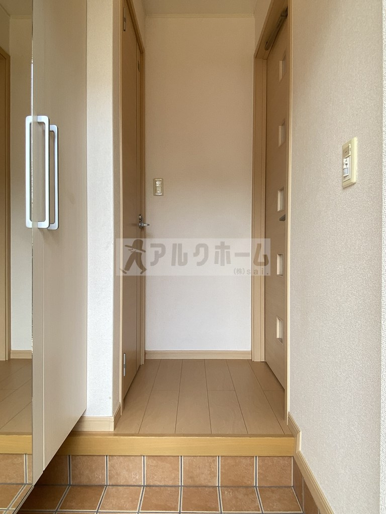 ブランテMの玄関