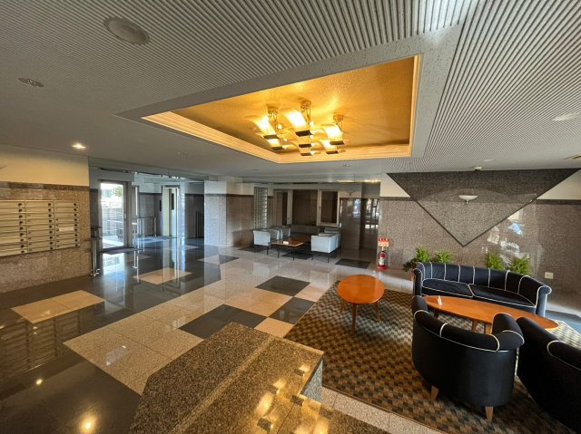 アパガーデンコート大宮のエントランス