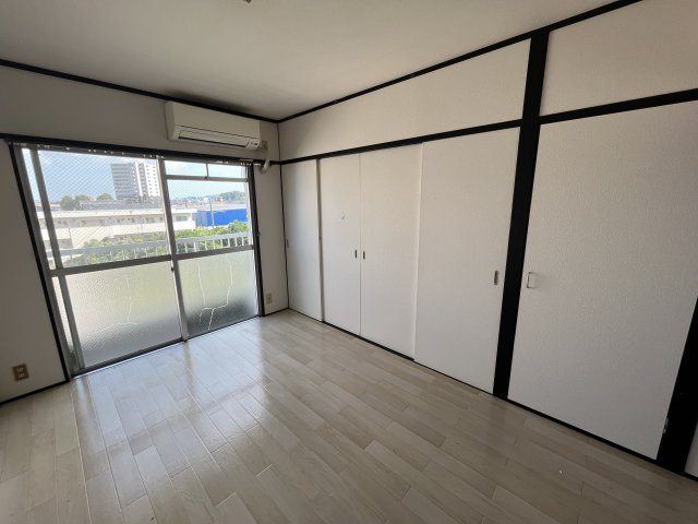 恒南コーポの居間・リビング