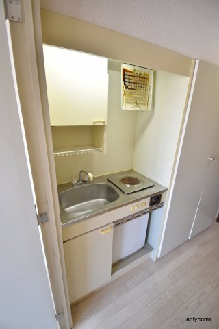 ラレジダンスド江坂　仲介手数料無料のキッチン