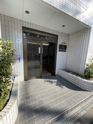 【エントランス】 | モアメゾン２ | 毎日通るエントランスはこのようになっています