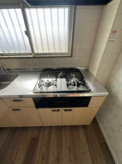 【キッチン】 | アールグレイ山本 | お料理しやすいキッチンです、ガスコンロ新品です。
