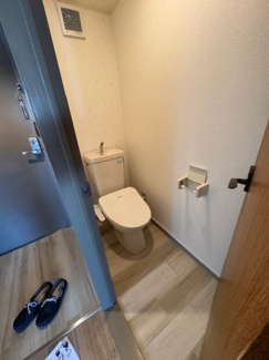 【トイレ】 | アールグレイ山本 | ゆったりとした空間のトイレです