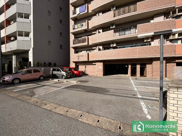 ナイスアーバン元今泉　の駐車場|敷地内駐車場
※空き状況は管理会社へ要確認