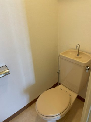 【トイレ】 | メゾンエル桜新町 | 写真は同物件内、別のお部屋の様子です。