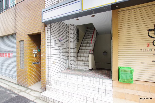 京橋ファインビル　仲介手数料無料のエントランス