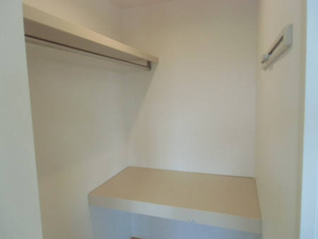 【収納】 | メゾンアンソレイエ竜王 | 『メゾンアンソレイエ』反転イメージ