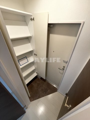 グランヒル深江橋の玄関