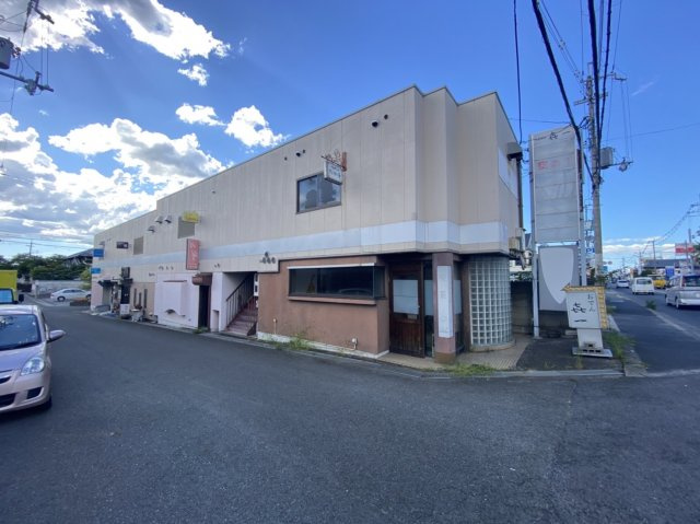 ウメダタウンの外観