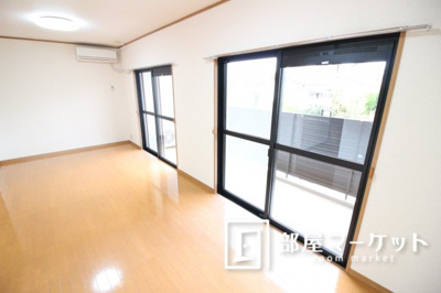 【居間・リビング】 | レイクヒルアミリ