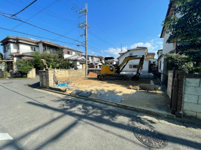 【前面道路含む現地写真】 | 八木北小・北西角地・建築条件なし・更地渡し・岸和田市箕土路町2丁目 | 前面道路含む現地写真です