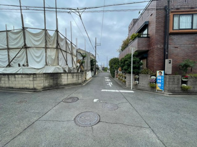 【前面道路含む現地写真】 | 八木北小・北西角地・建築条件なし・更地渡し・岸和田市箕土路町2丁目 | 前面道路含む現地写真です