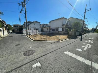 【前面道路含む現地写真】 | 八木北小・北西角地・建築条件なし・更地渡し・岸和田市箕土路町2丁目 | 前面道路含む現地写真です