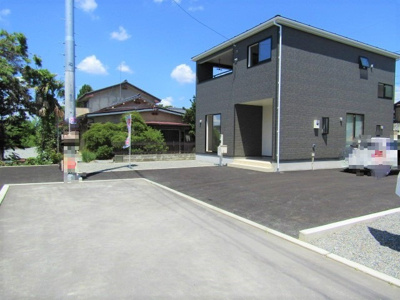 【前面道路含む現地写真】 | クレイドルガーデン笛吹市石和町唐柏第1　1号棟 | 前面道路含む現地写真です