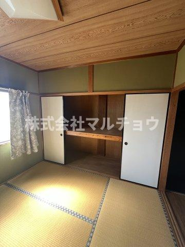 ビル槇山の和室|畳の上でゆっくりとくつろげる和室です