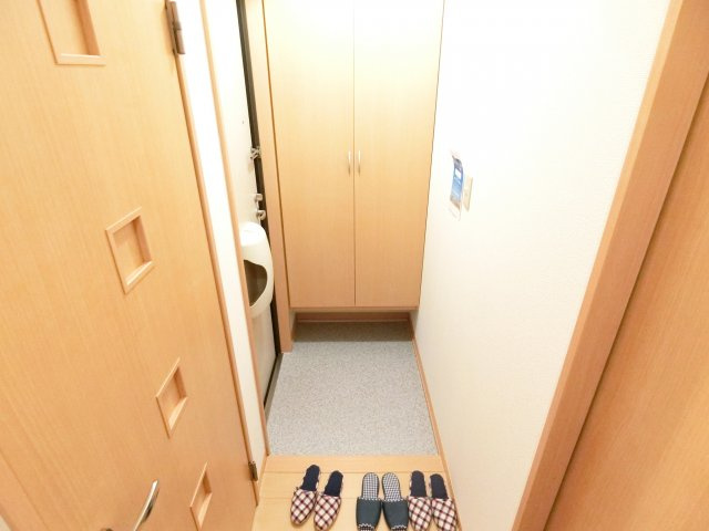 サンセールＳの玄関