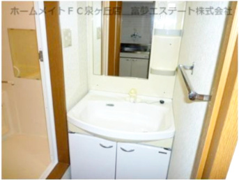 【独立洗面台】 | リヴェール東野 | 独立洗面台、朝の身支度には欠かせません