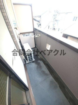 【バルコニー】 | グランデ御池 | 暖かな日差しのふりそそぐバルコニー